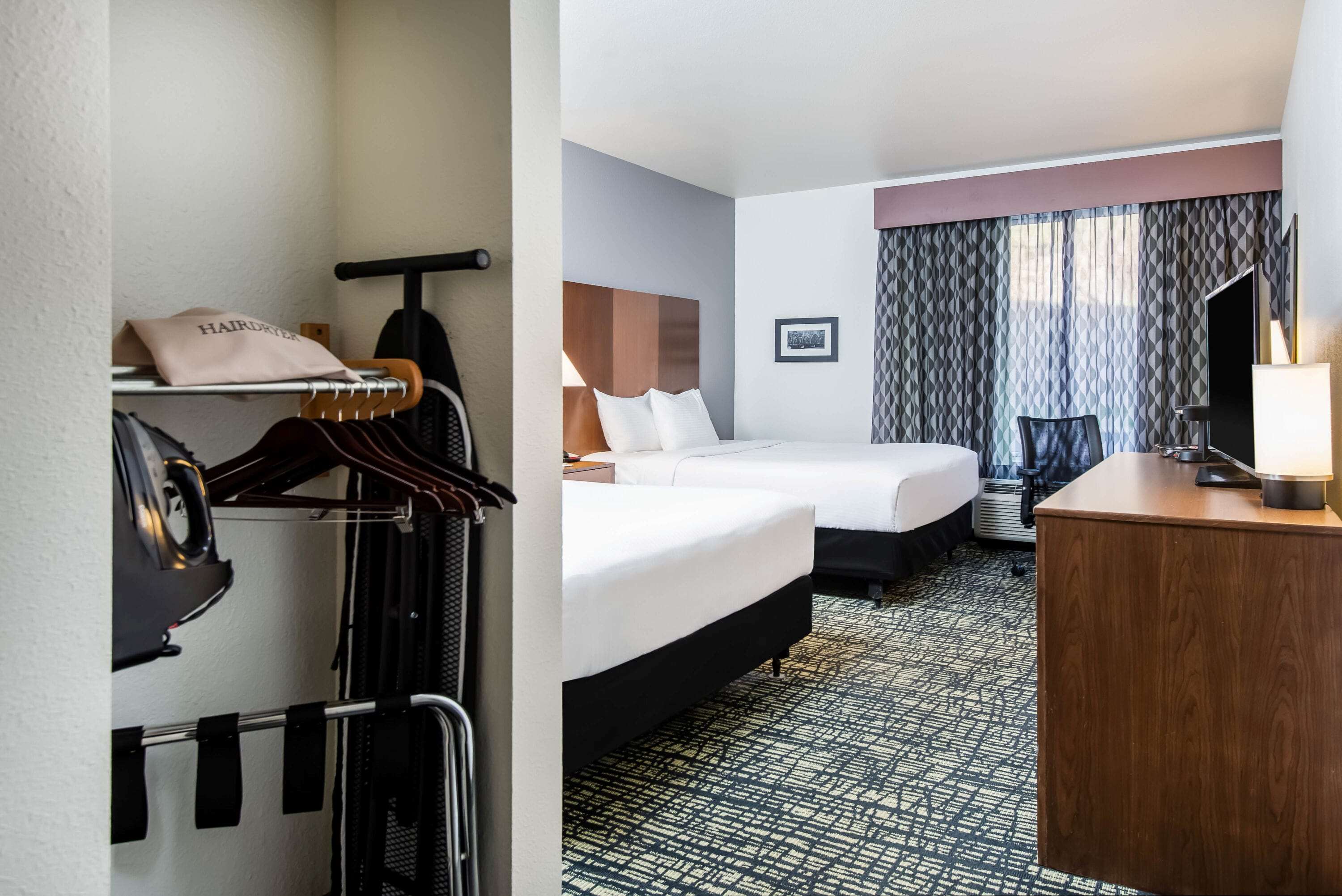 La Quinta Inn & Suites by Wyndham Morgantown