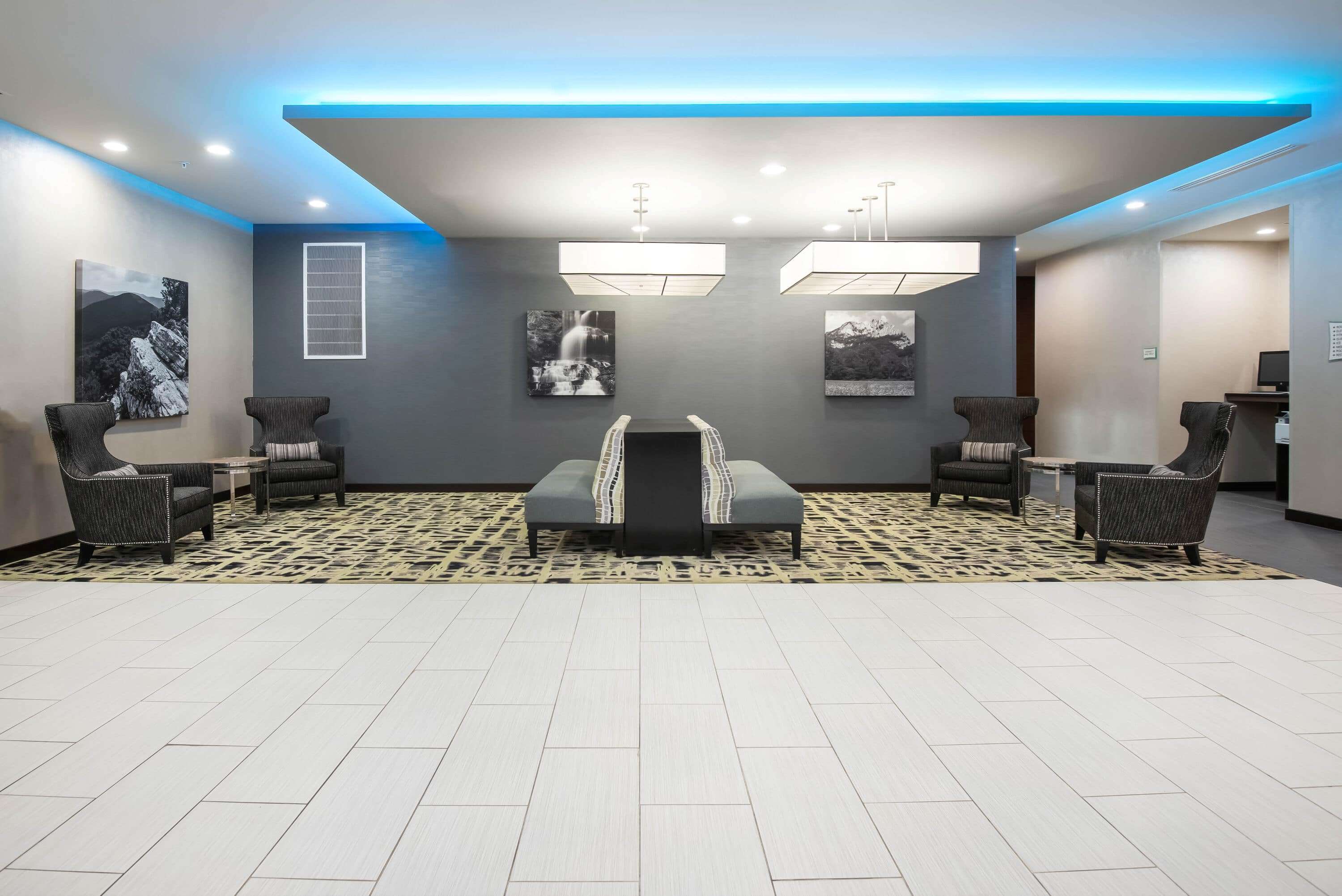 La Quinta Inn & Suites by Wyndham Morgantown