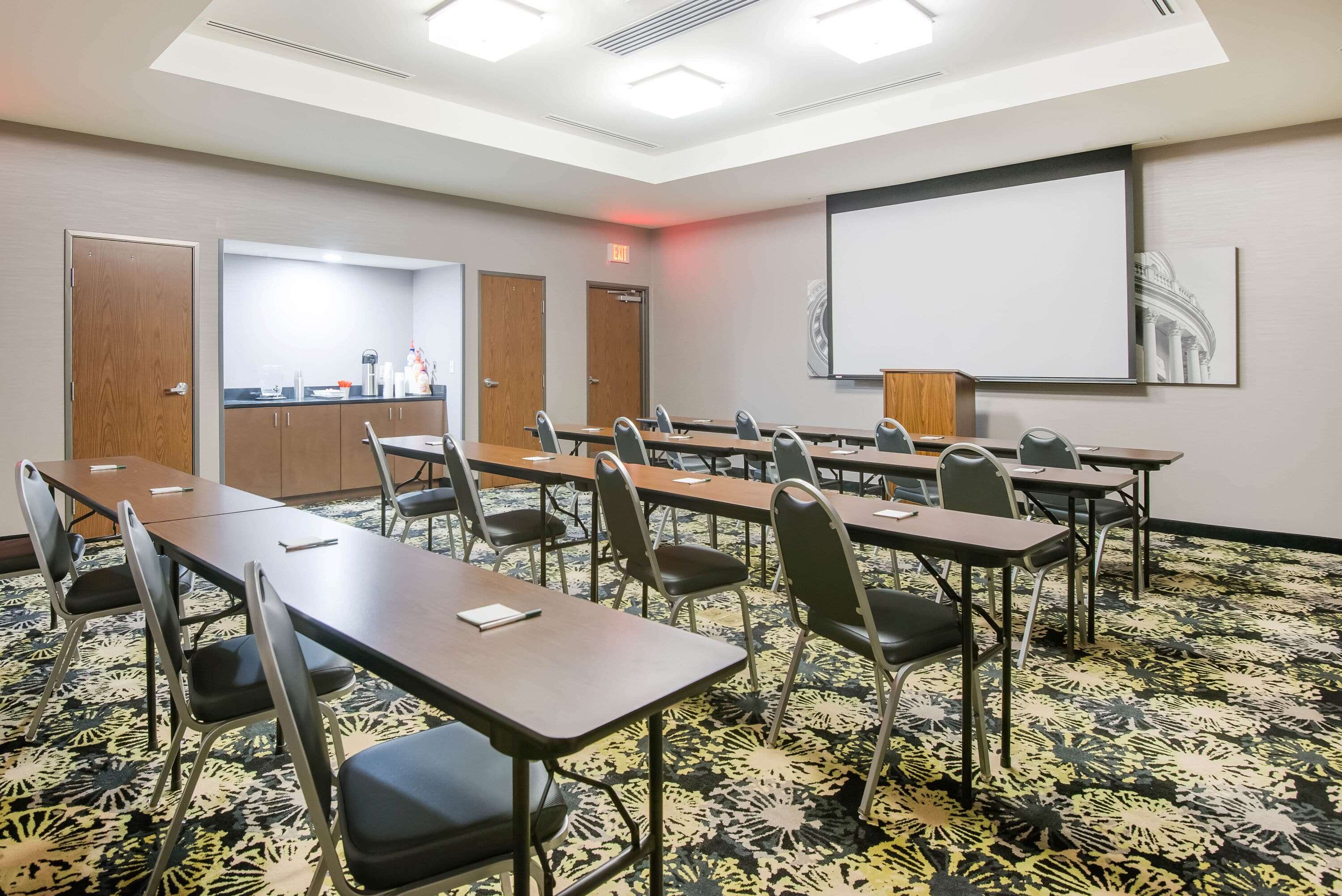 La Quinta Inn & Suites by Wyndham Morgantown