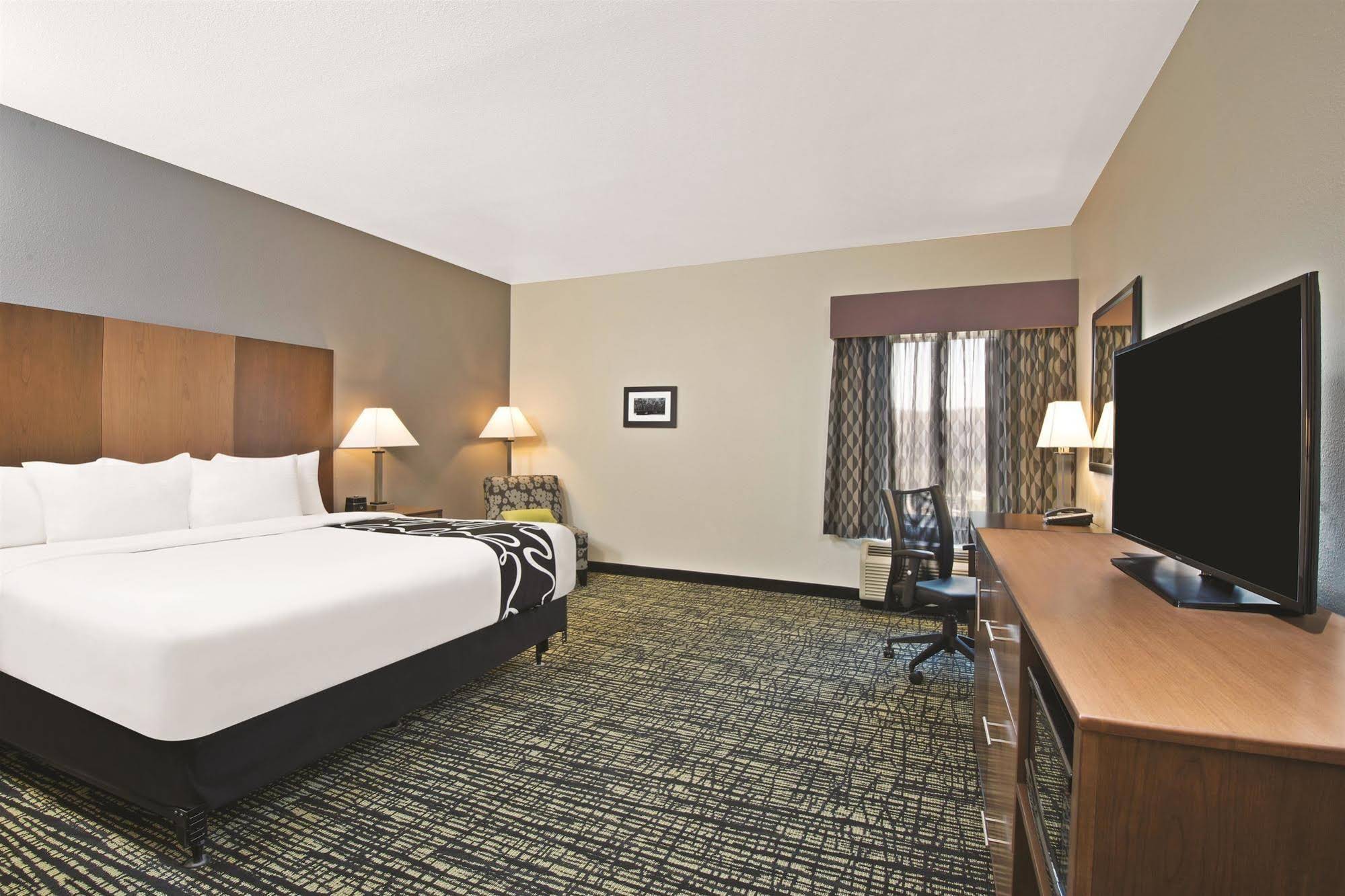 La Quinta Inn & Suites by Wyndham Morgantown