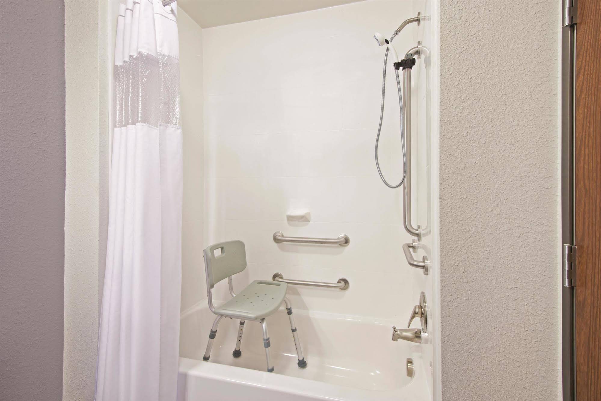 La Quinta Inn & Suites by Wyndham Morgantown