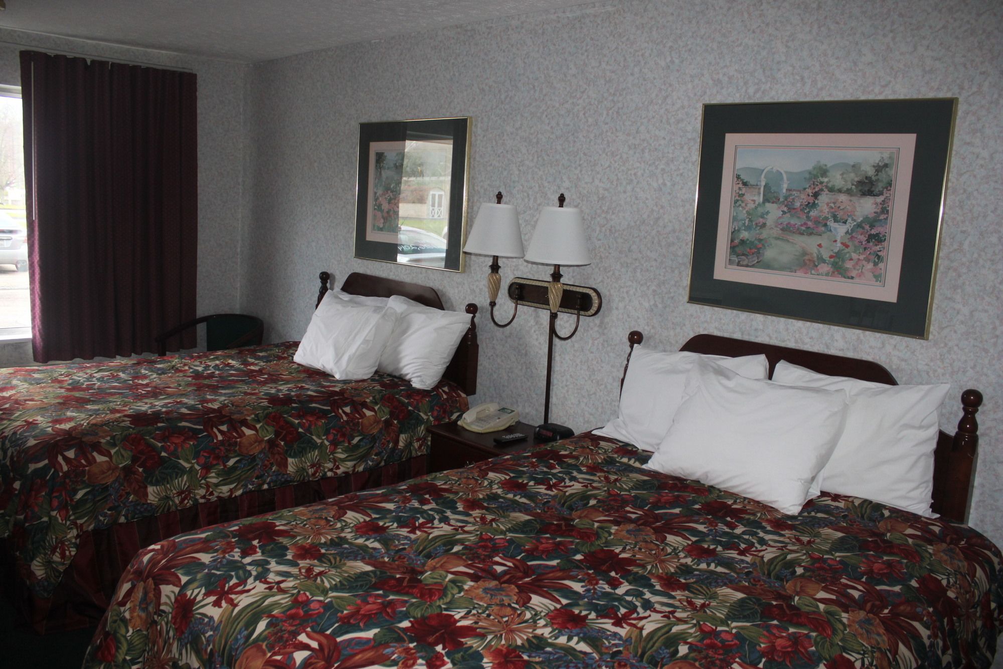 Super 6 Inn and Suites