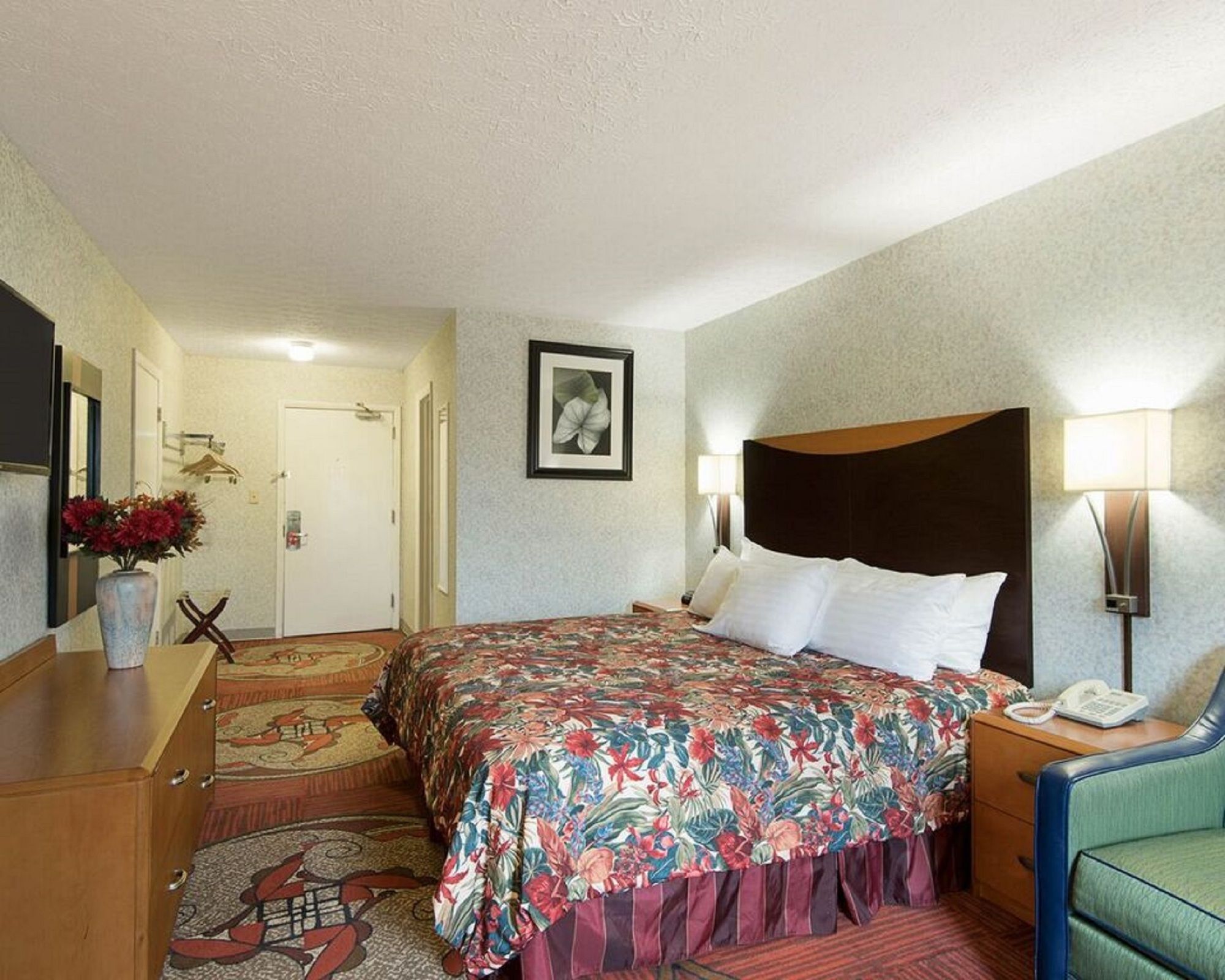 Super 6 Inn and Suites