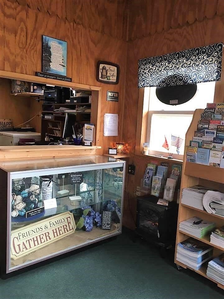 Baileys Sunset Motel and Cottages