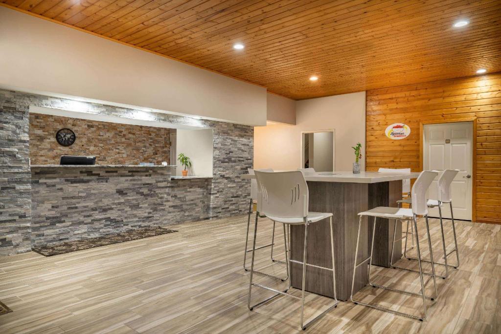 Baymont by Wyndham Baldwin