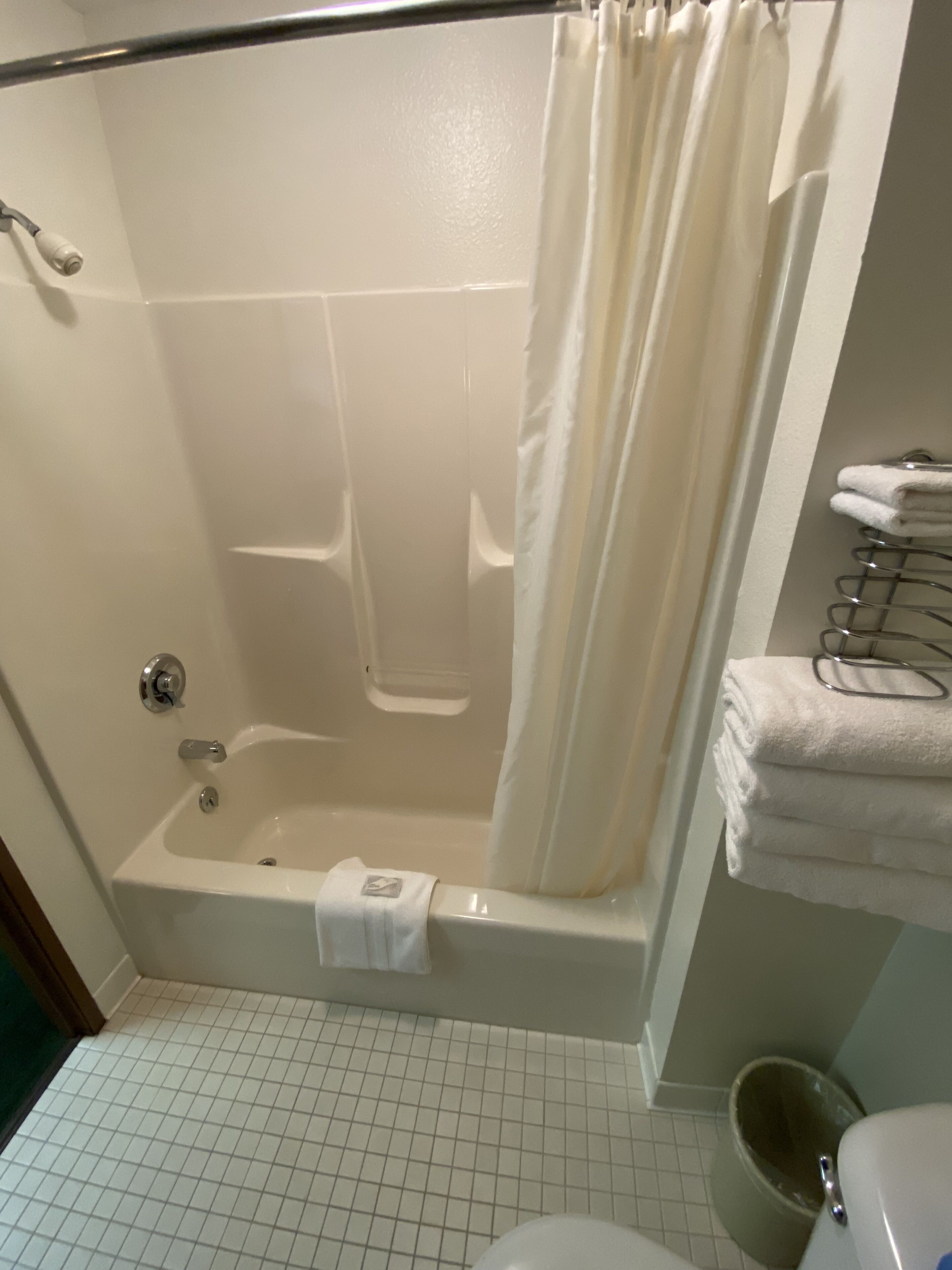 Boulder Bear Motor Lodge