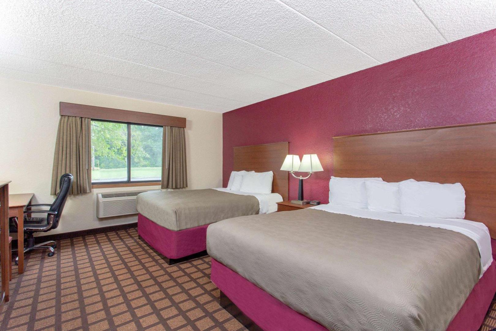 AmericInn by Wyndham Burlington