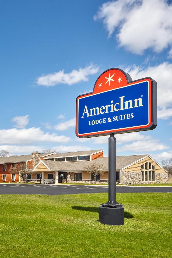 AmericInn by Wyndham Burlington