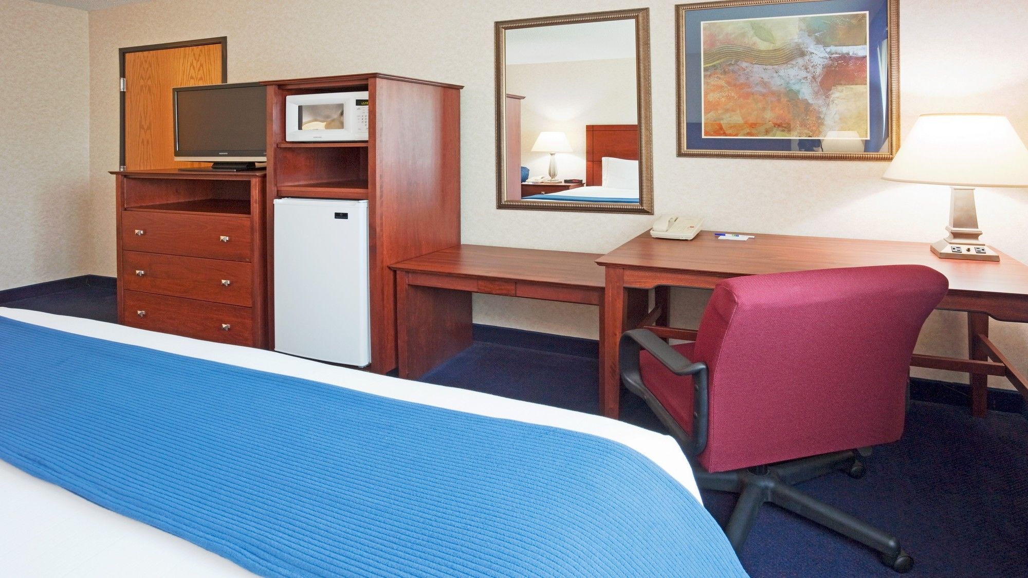 Holiday Inn Express Deforest (Madison Area)