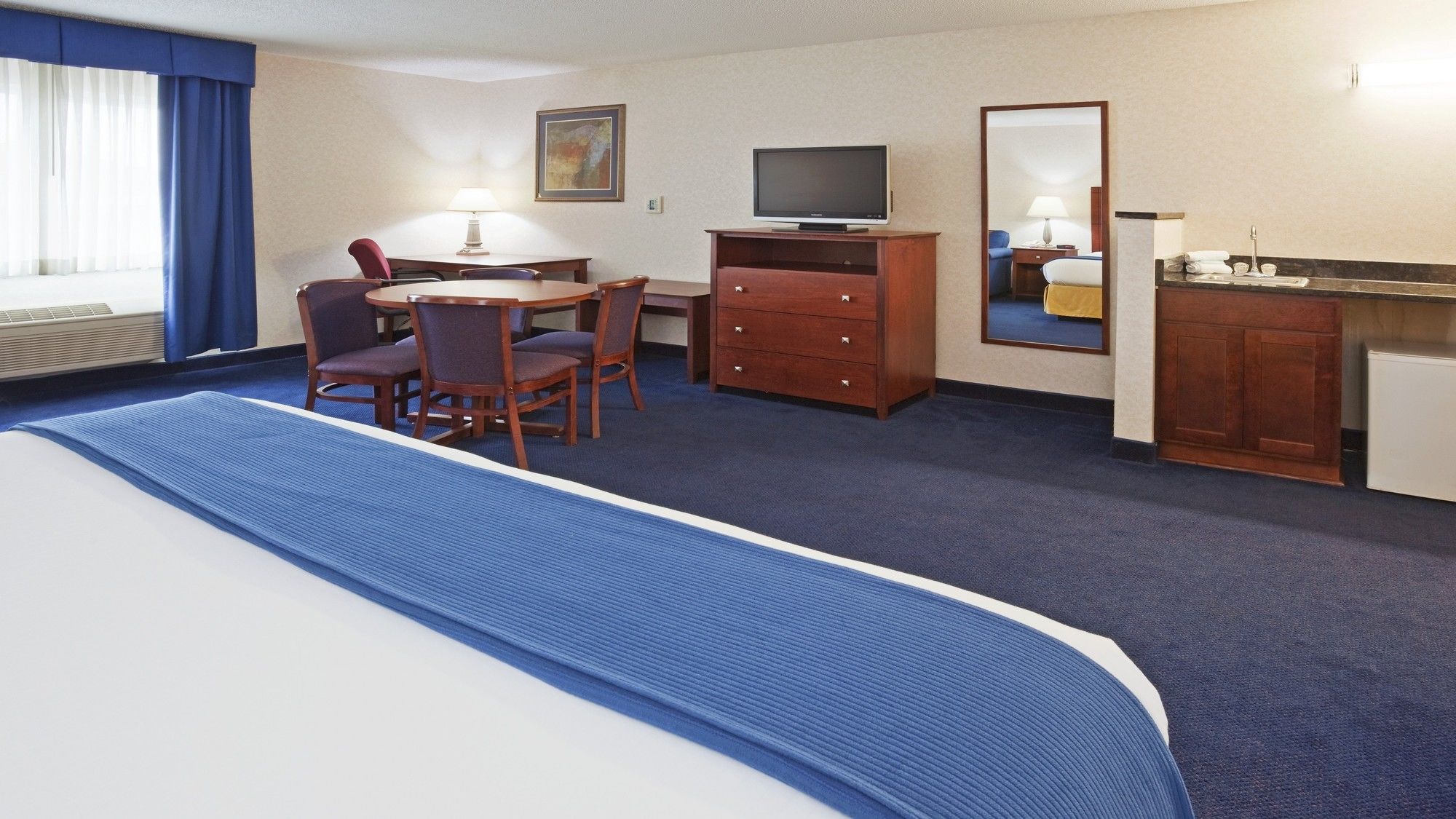 Holiday Inn Express Deforest (Madison Area)