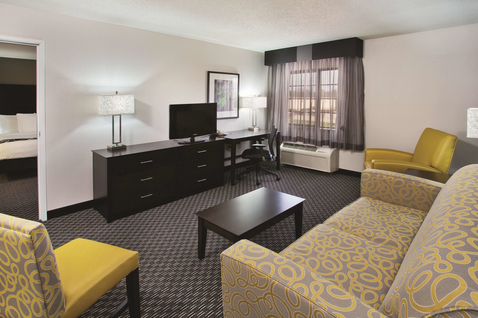 La Quinta Inn & Suites by Wyndham Milwaukee Delafield