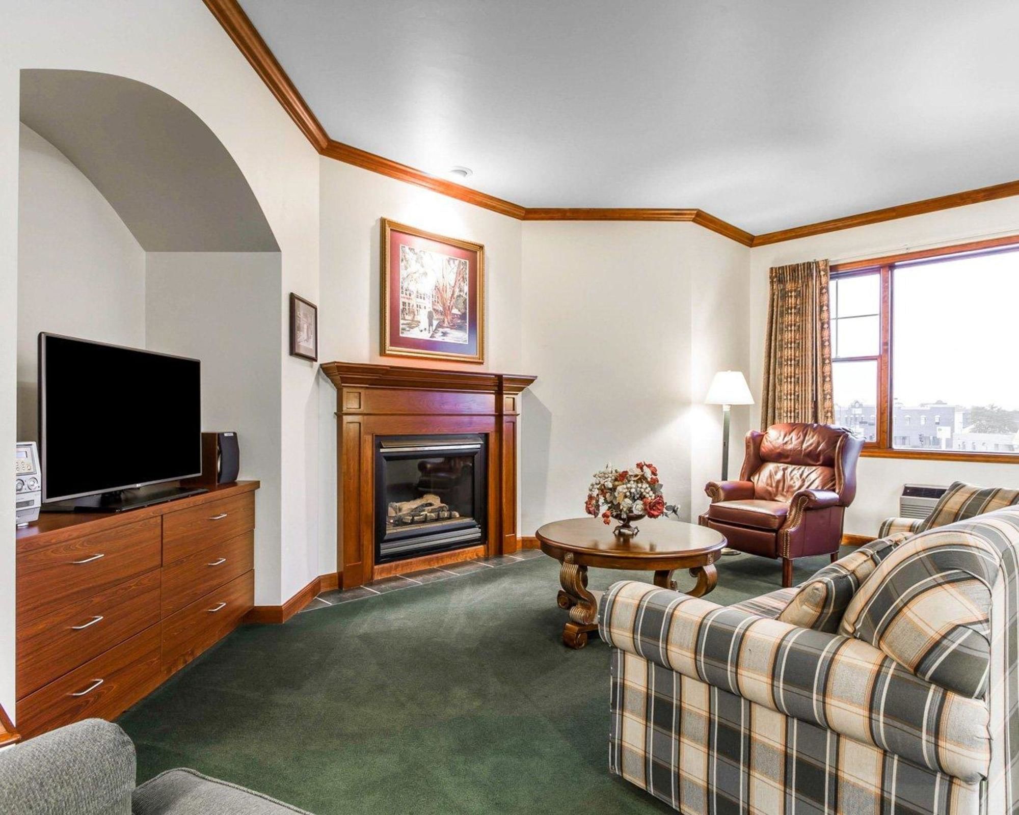 Kress Inn, Ascend Collection