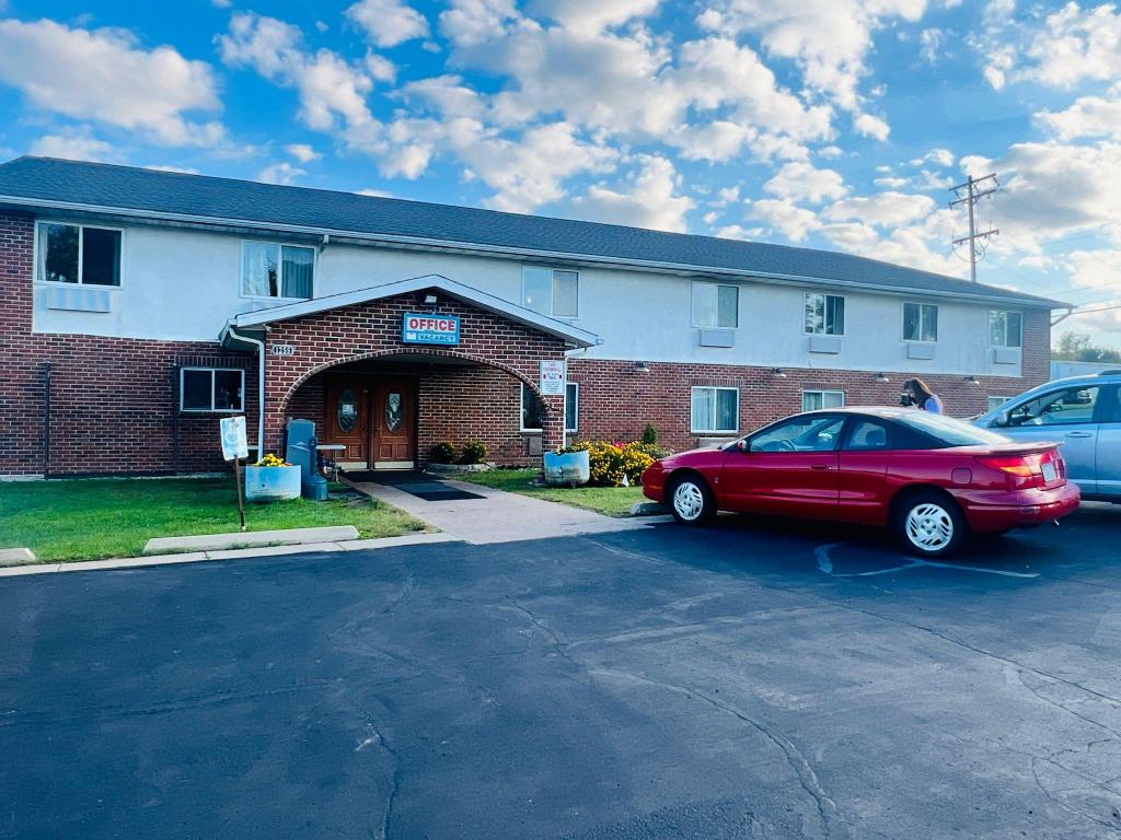 Villa Inn Motel Near Hwy 12 WI Capital O