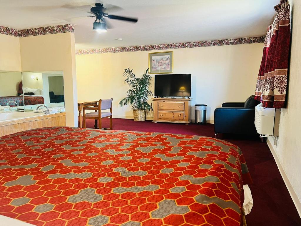 Villa Inn Motel Near Hwy 12 WI Capital O