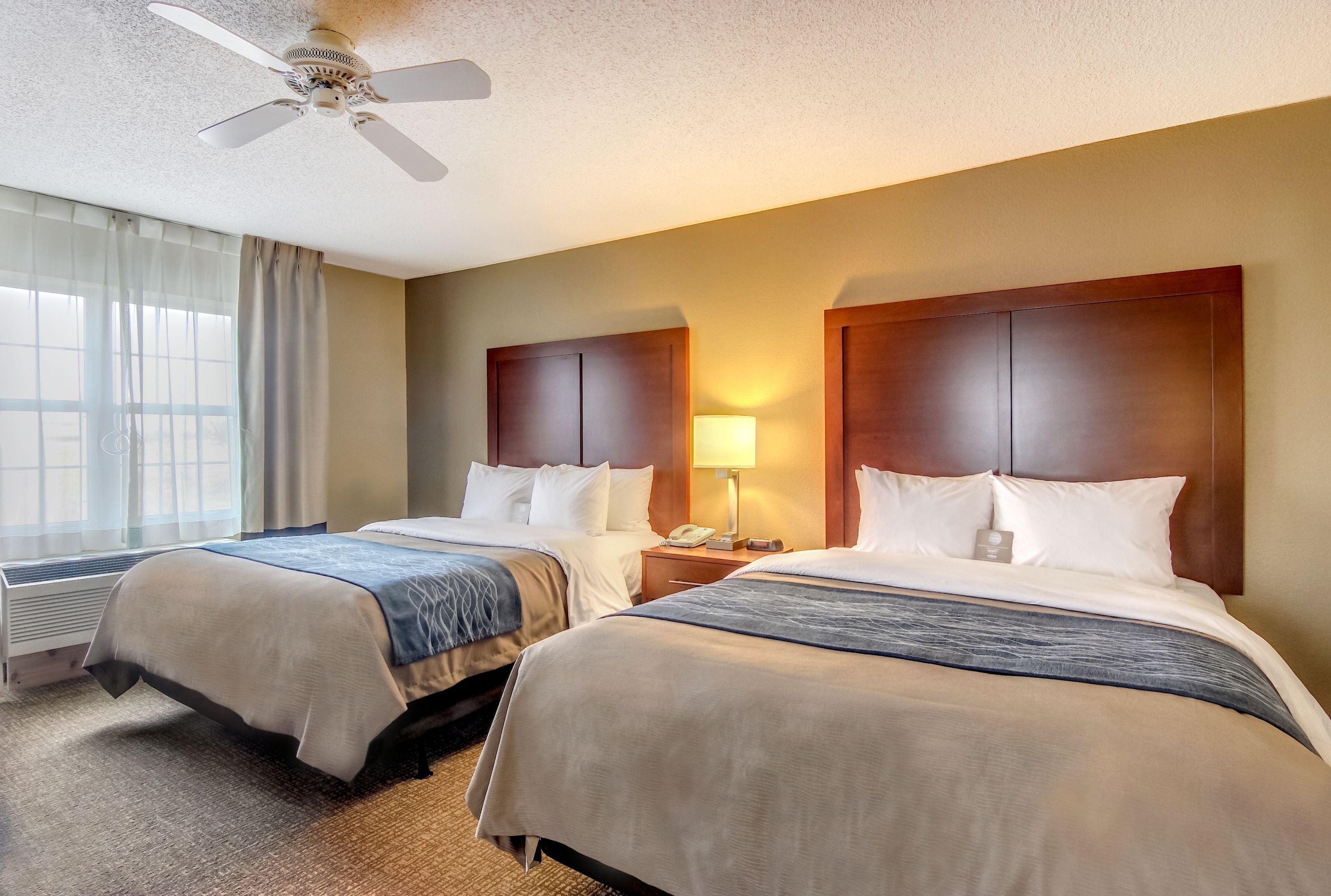 Comfort Inn & Suites Grafton-Cedarburg