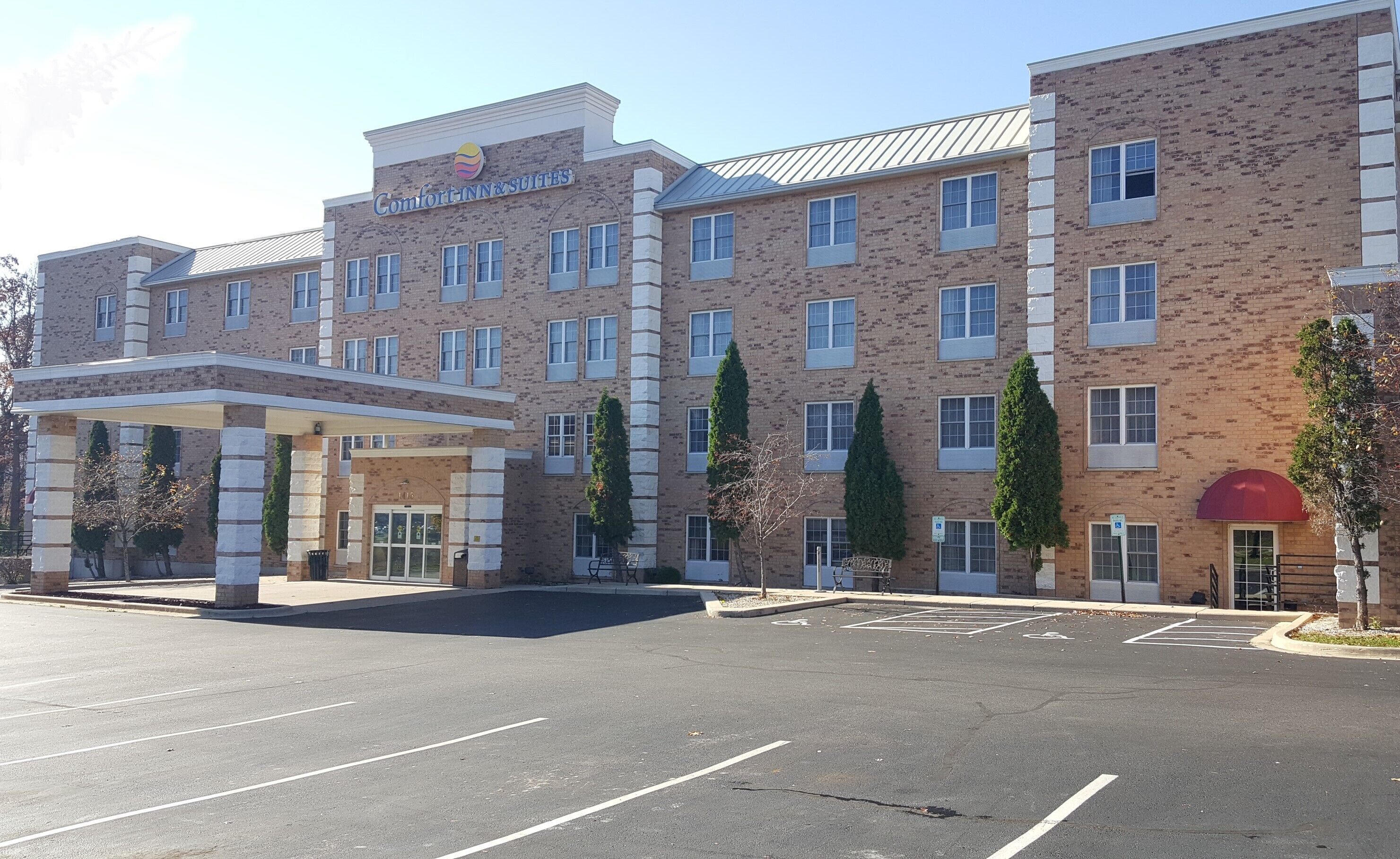 Comfort Inn & Suites Grafton-Cedarburg