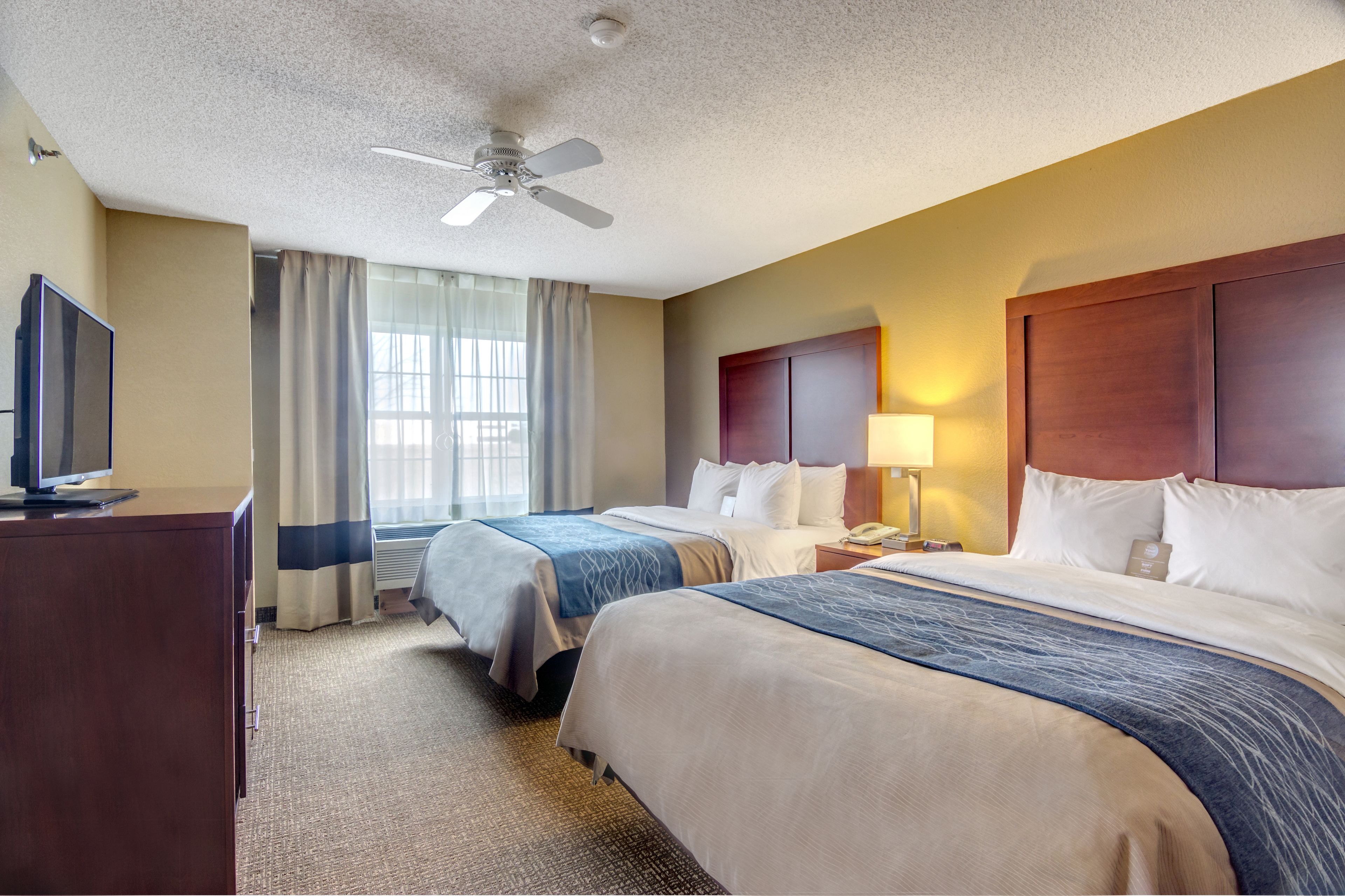 Comfort Inn & Suites Grafton-Cedarburg