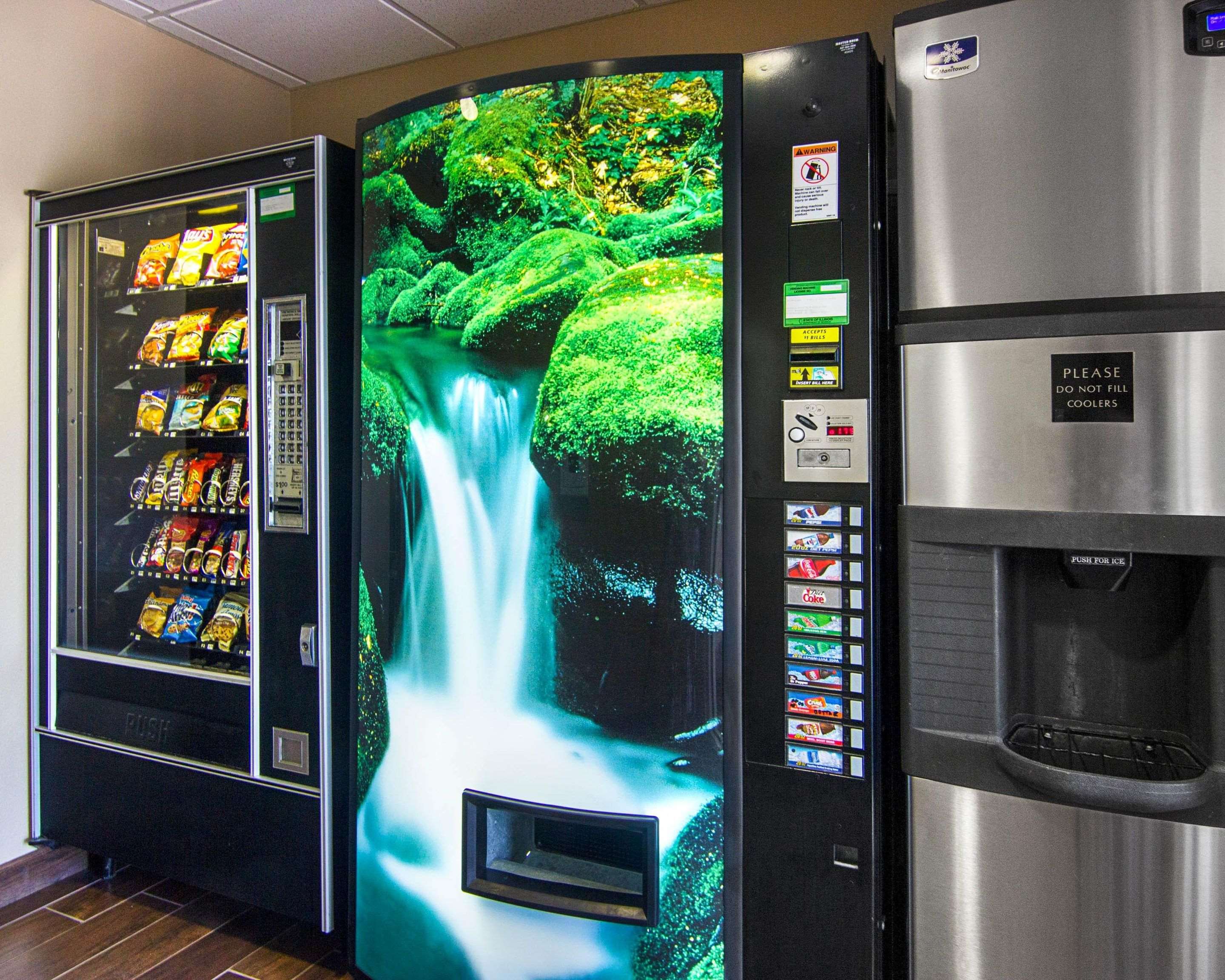 Comfort Inn & Suites Grafton-Cedarburg