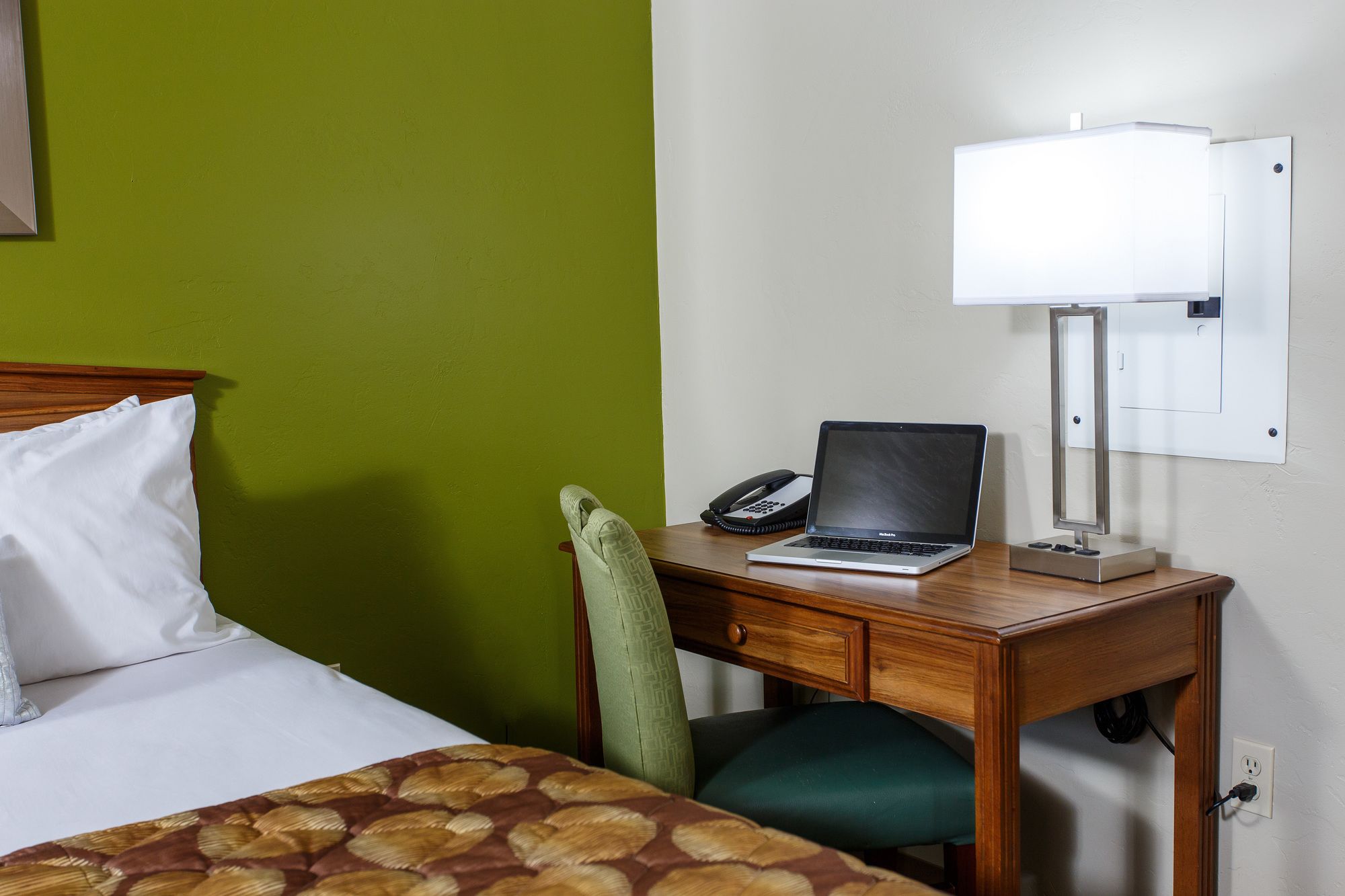 Extended Stay Airport Hotel