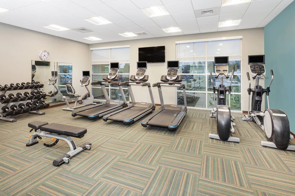 Holiday Inn Express and Suites Hudson I 94