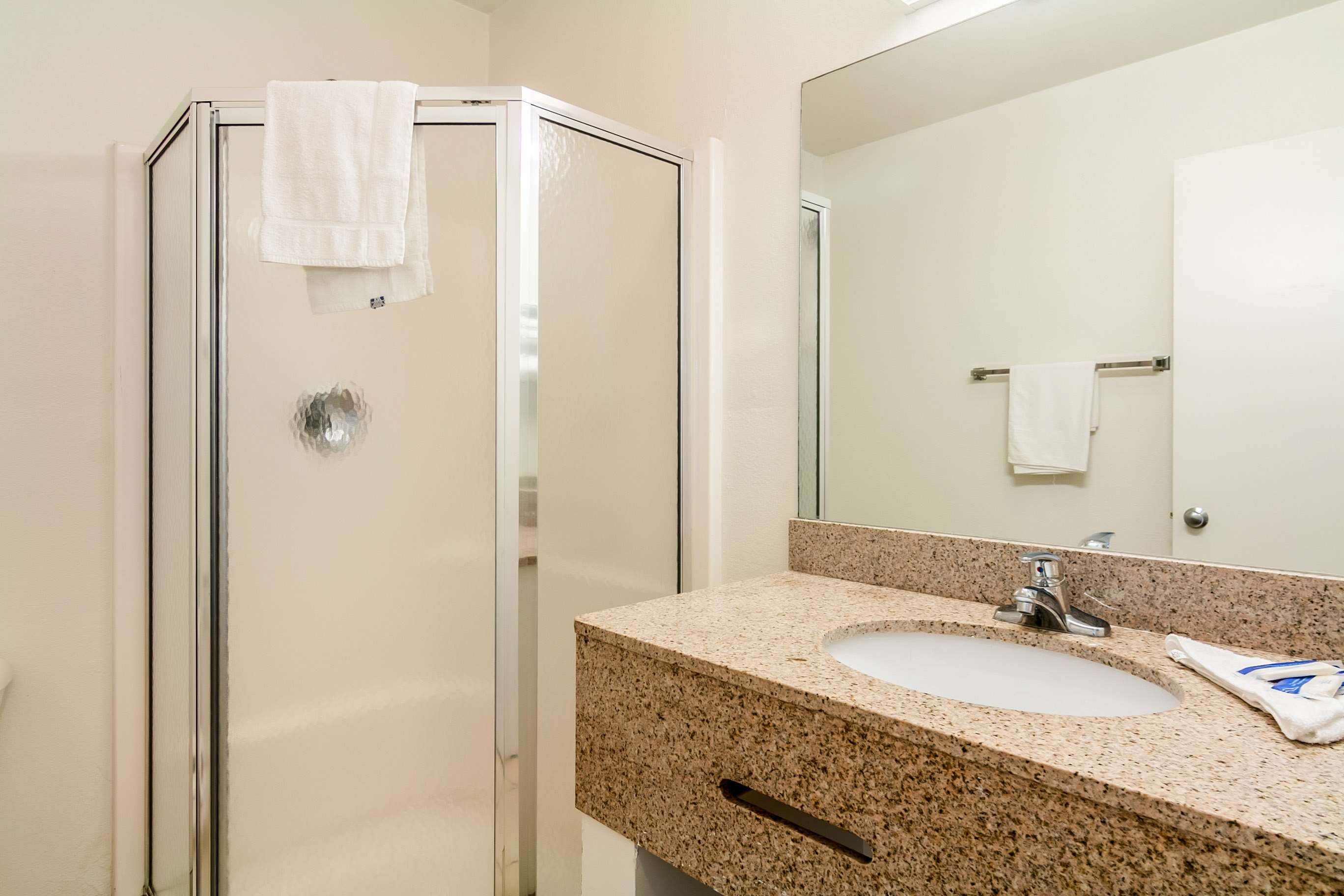Motel 6 Janesville