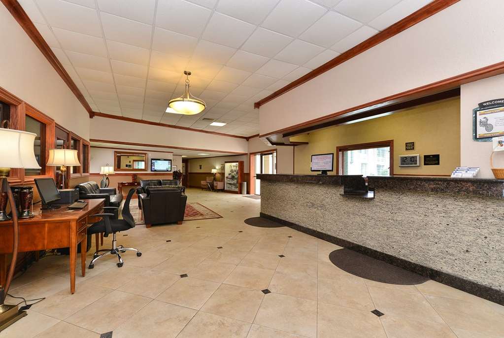 AmericInn by Wyndham La Crosse Riverfront Conference Center