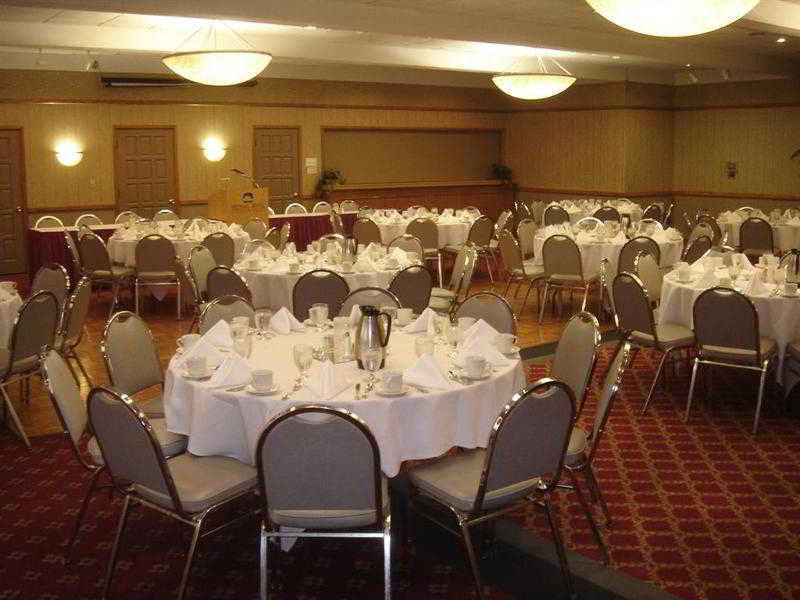 AmericInn by Wyndham La Crosse Riverfront Conference Center