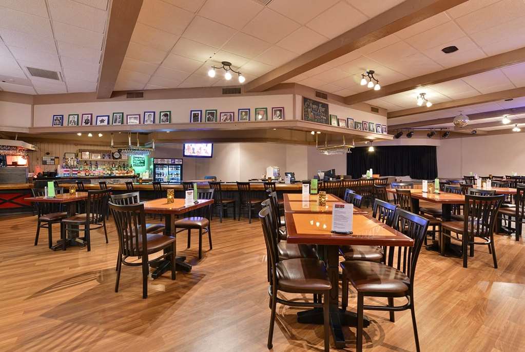 AmericInn by Wyndham La Crosse Riverfront Conference Center