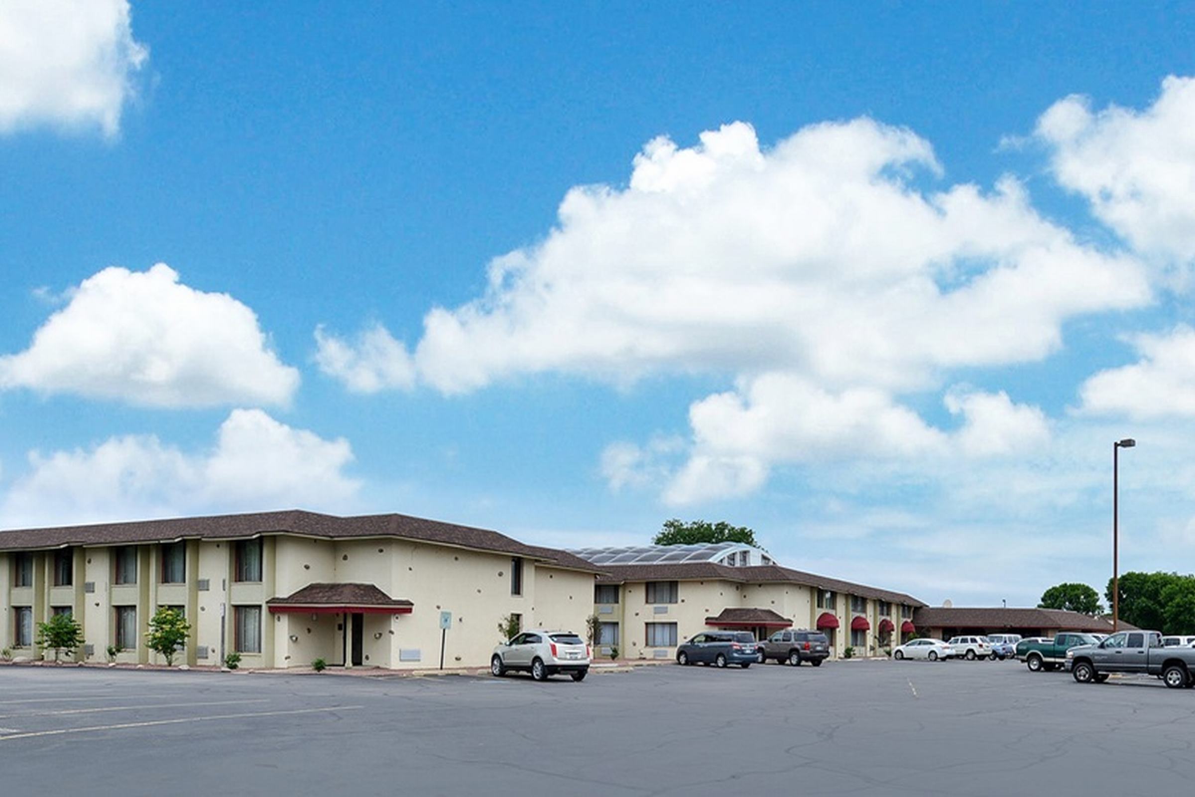 AmericInn by Wyndham La Crosse Riverfront Conference Center