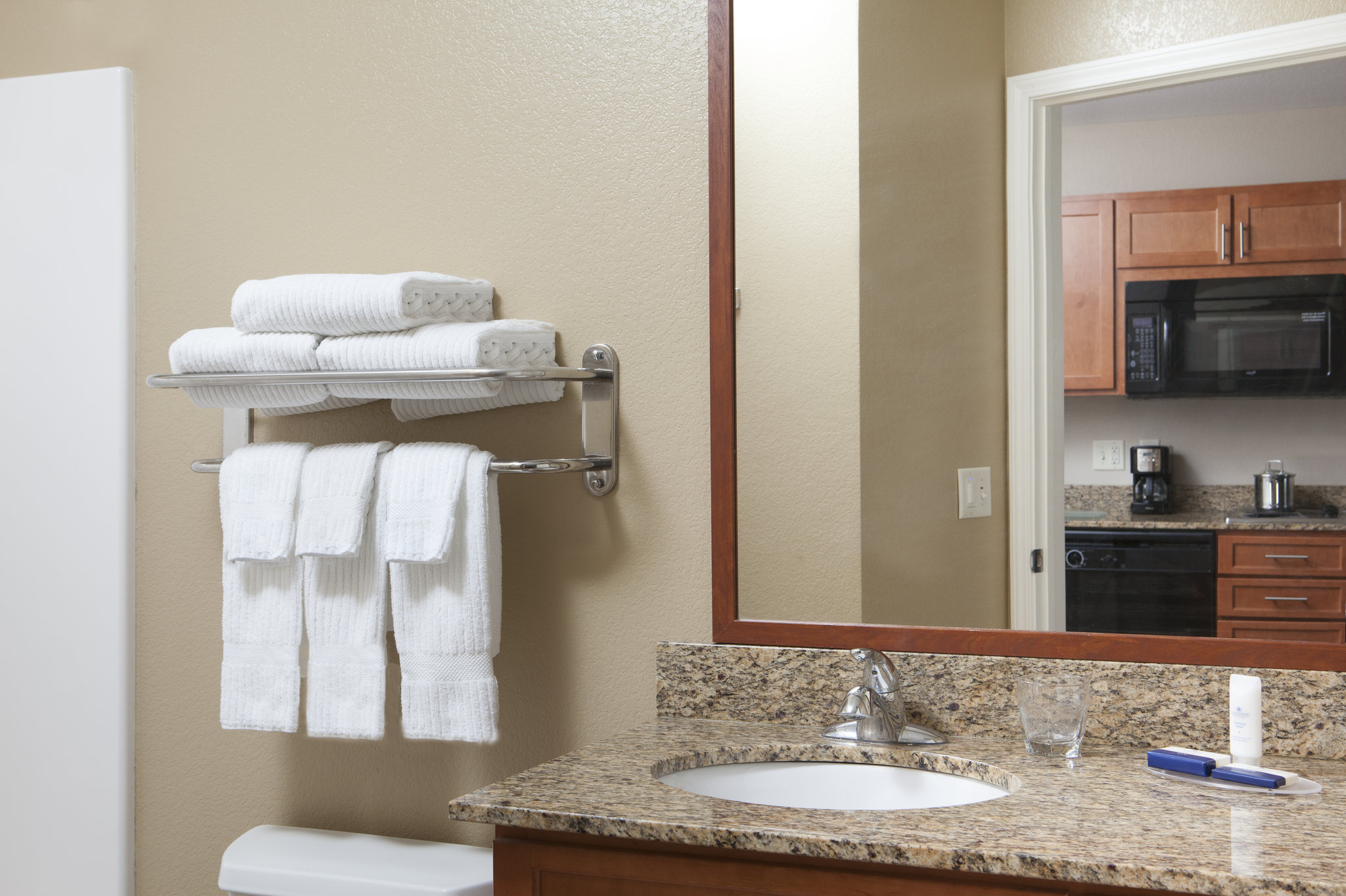 Candlewood Suites La Crosse