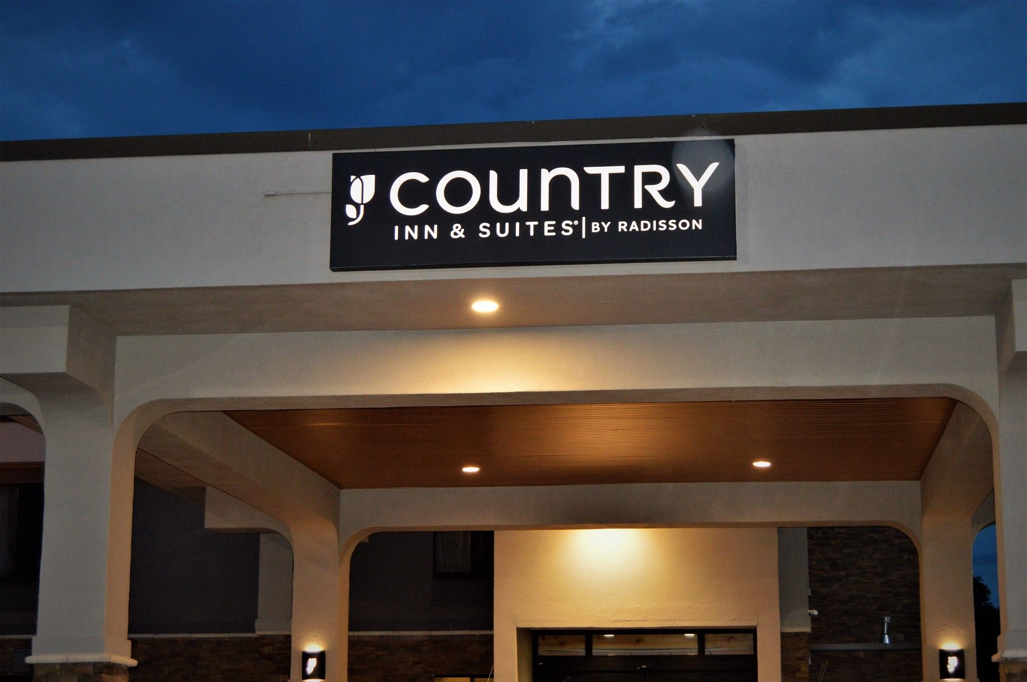 Country Inn & Suites by Radisson, La Crosse, WI