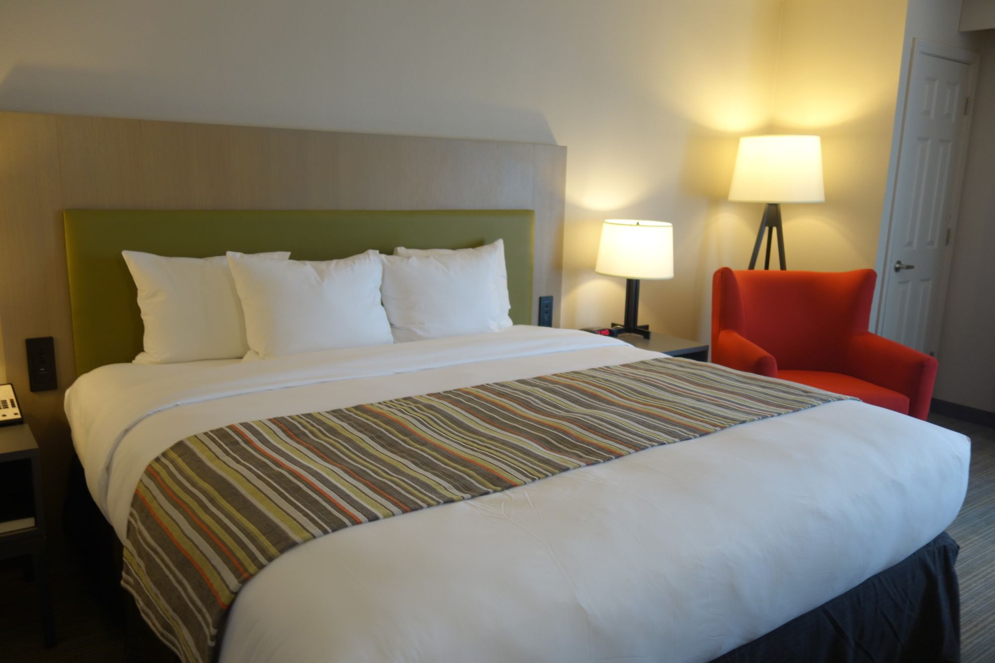 Country Inn & Suites by Radisson, La Crosse, WI