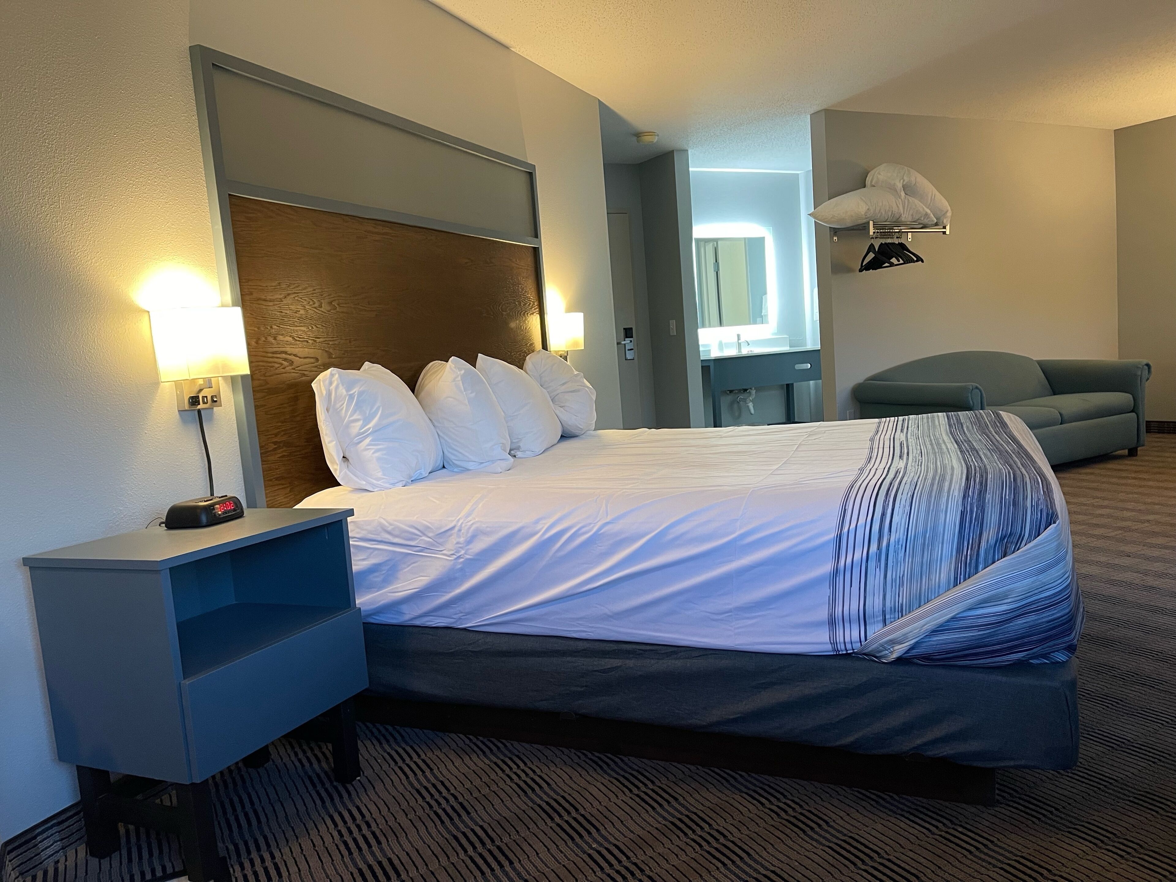 AmericInn by Wyndham Ladysmith