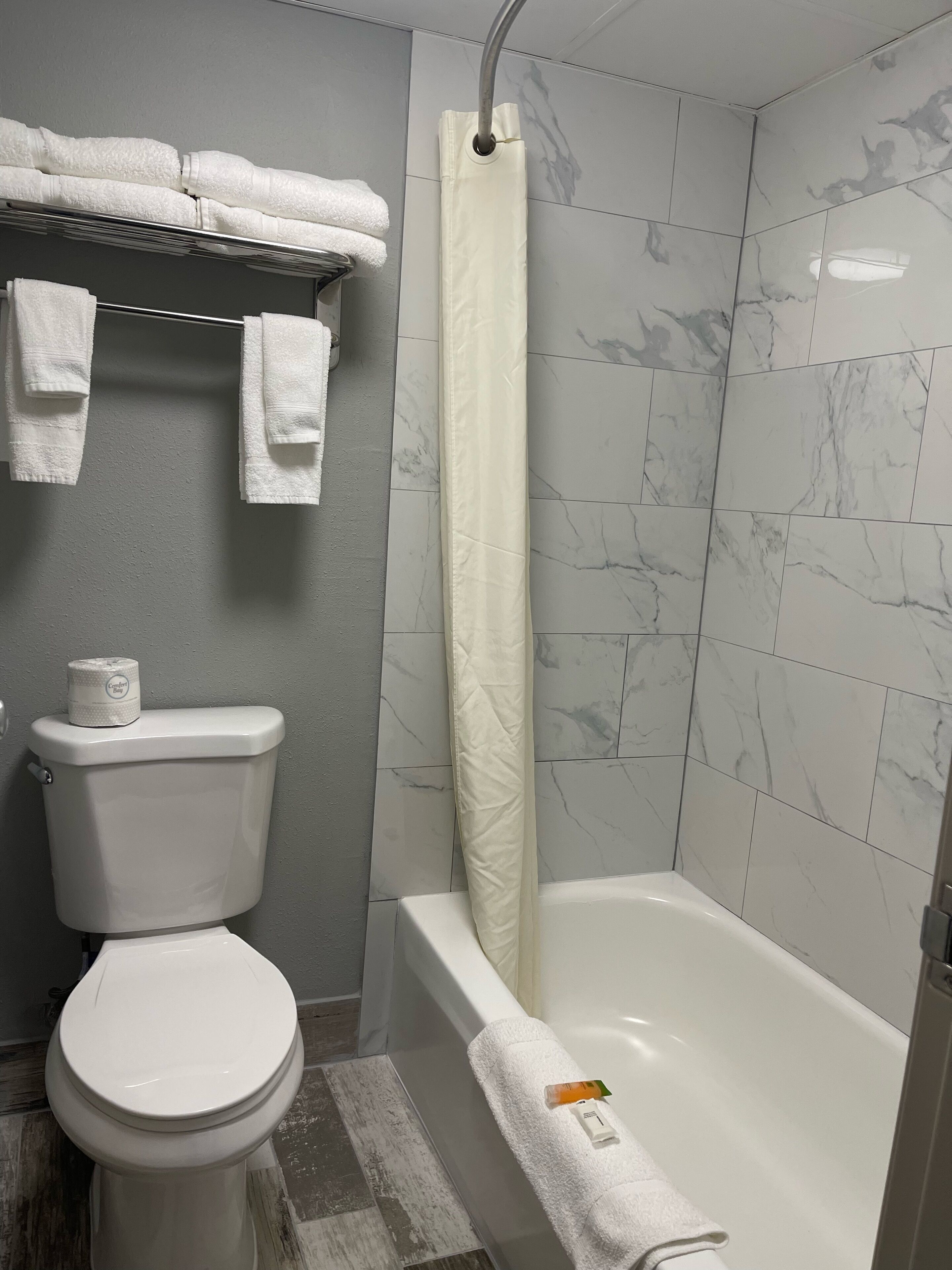 AmericInn by Wyndham Ladysmith