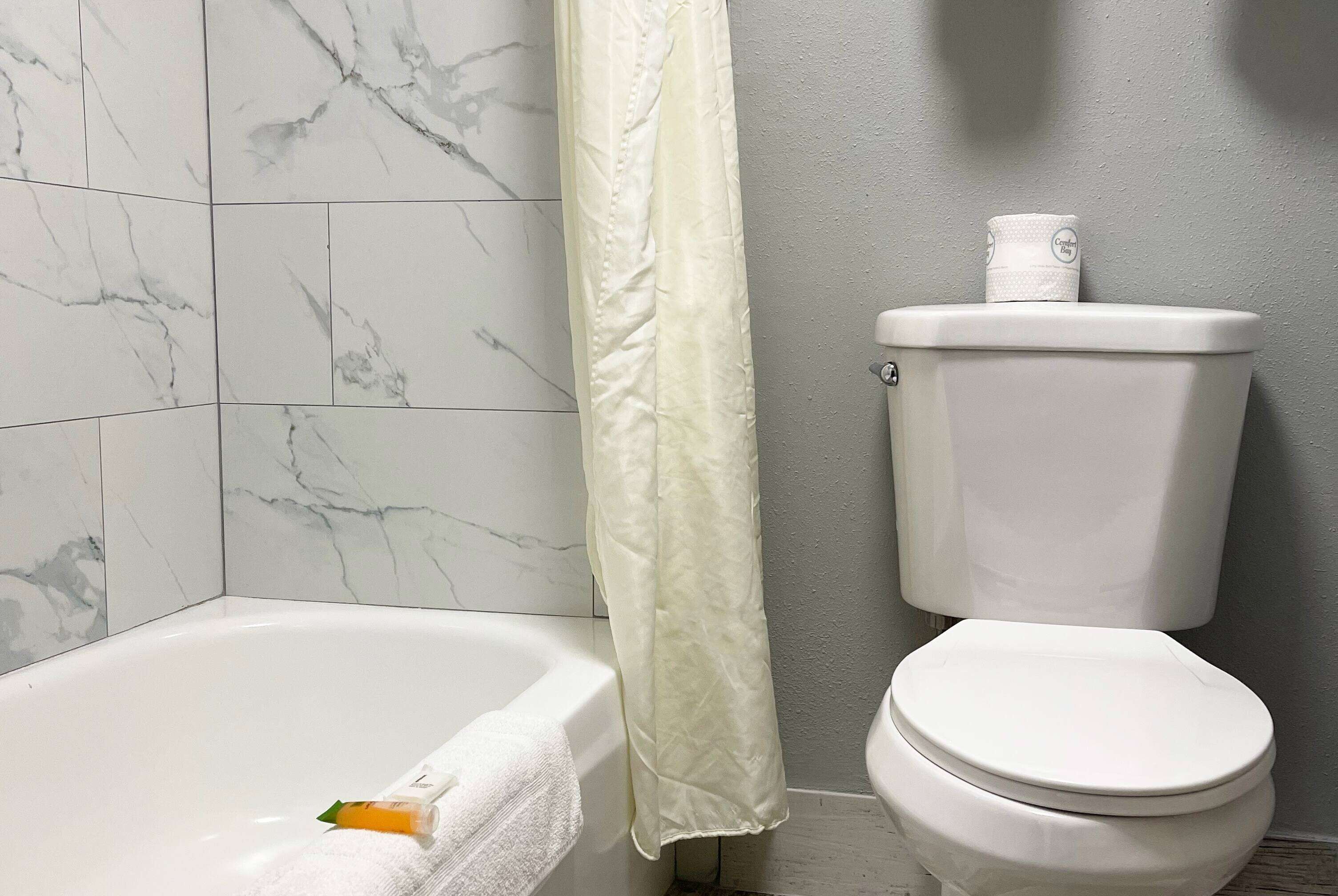 AmericInn by Wyndham Ladysmith