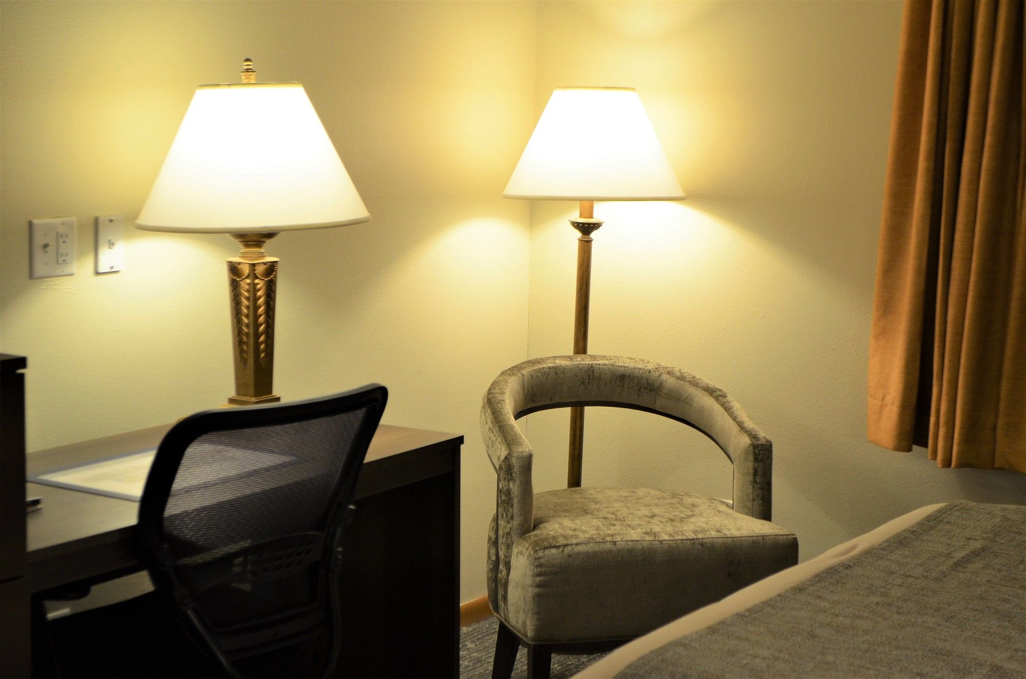 Best Western West Towne Suites