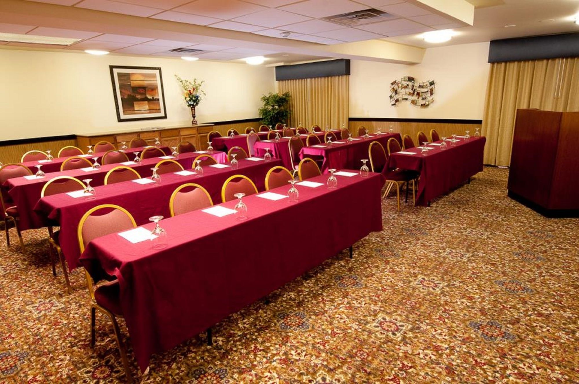 Best Western West Towne Suites
