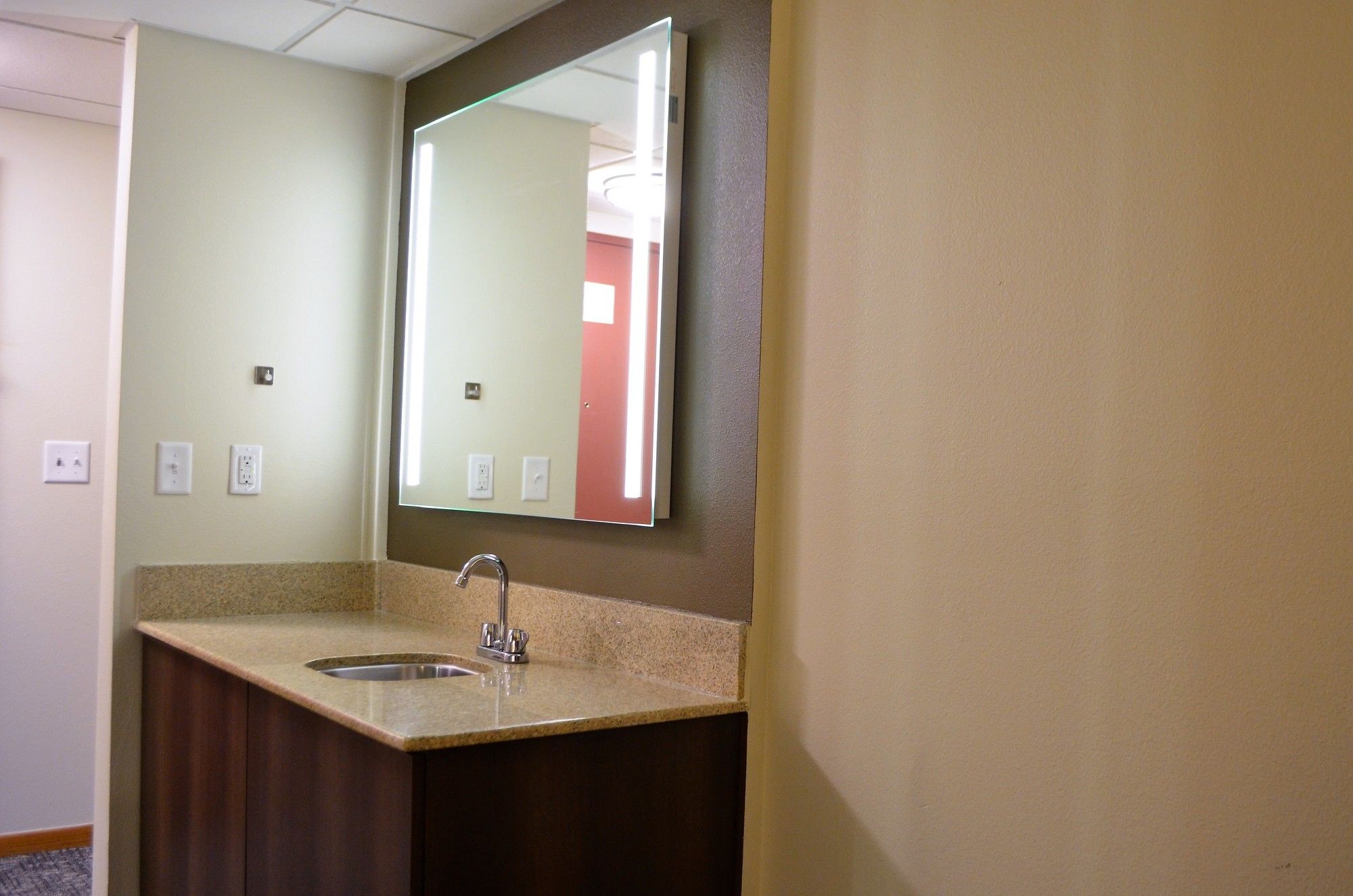 Best Western West Towne Suites