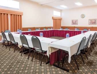 Days Inn & Suites By Wyndham Madison