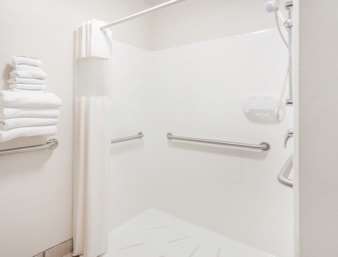 Days Inn & Suites By Wyndham Madison