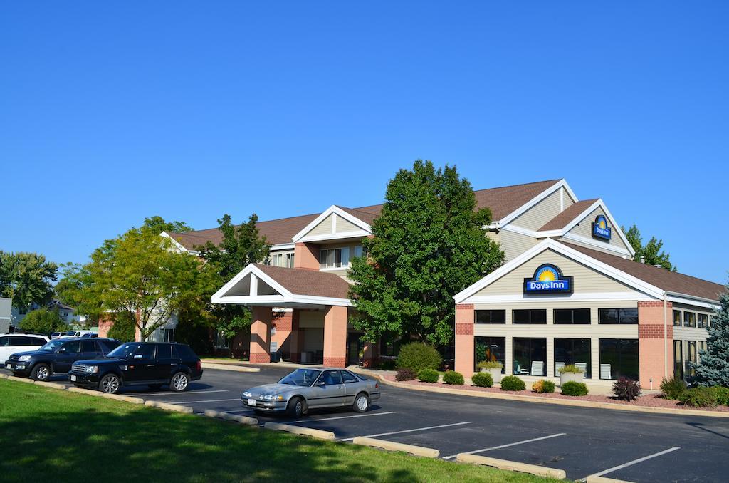 Days Inn & Suites By Wyndham Madison