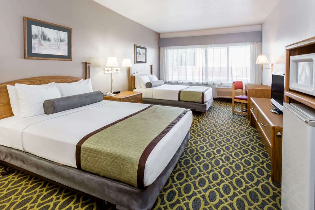 Days Inn & Suites By Wyndham Madison