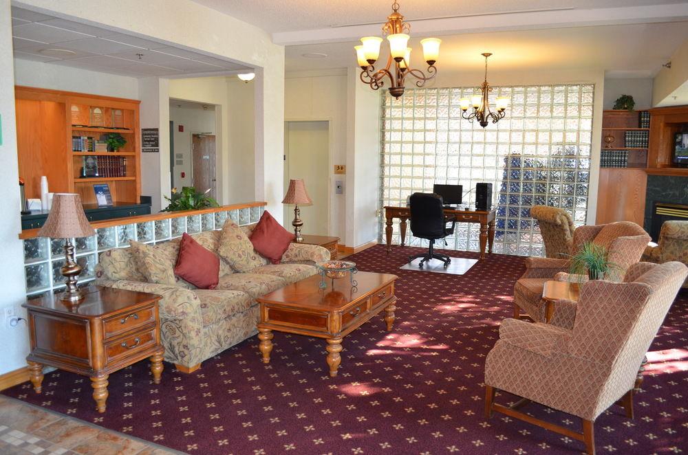 Days Inn & Suites By Wyndham Madison