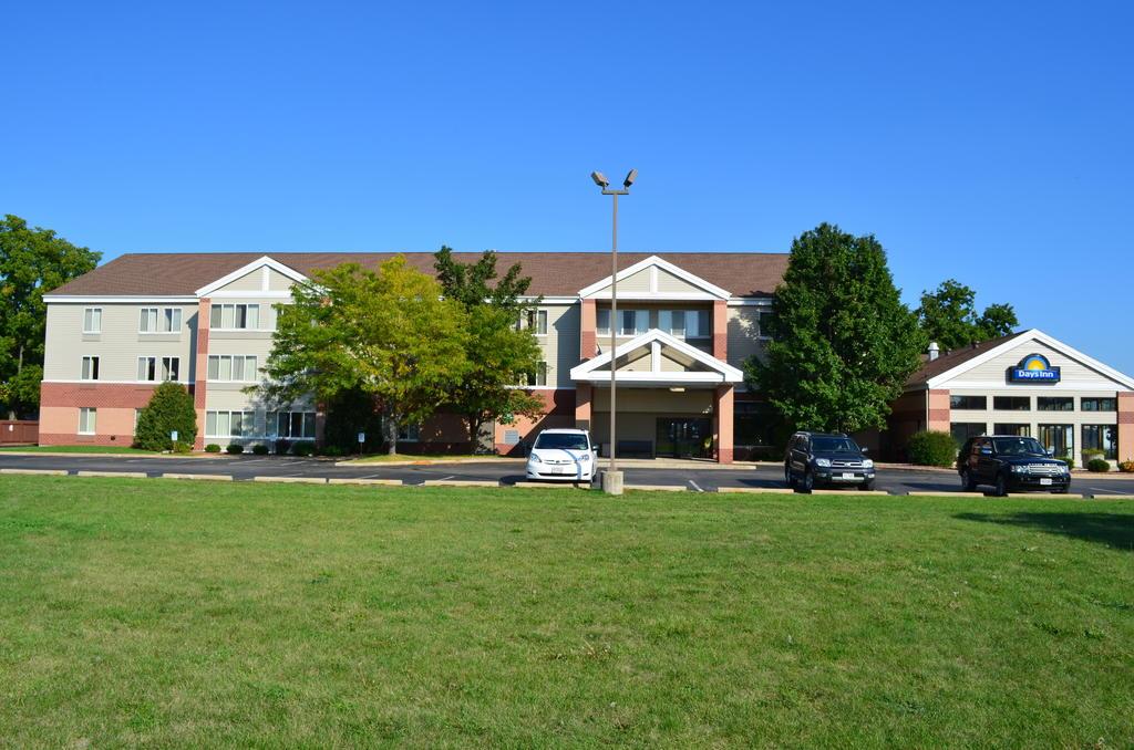 Days Inn & Suites By Wyndham Madison