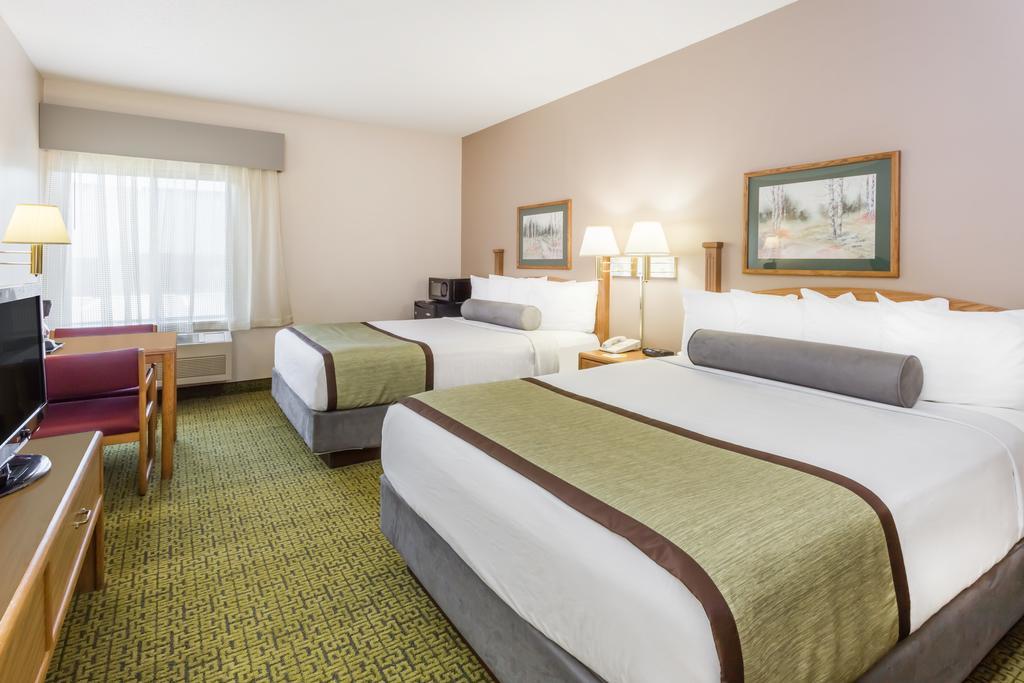 Days Inn & Suites By Wyndham Madison