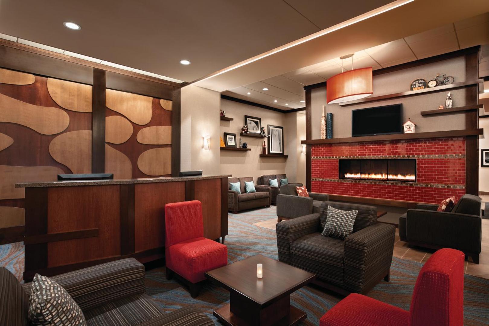 Hampton Inn & Suites Madison / Downtown