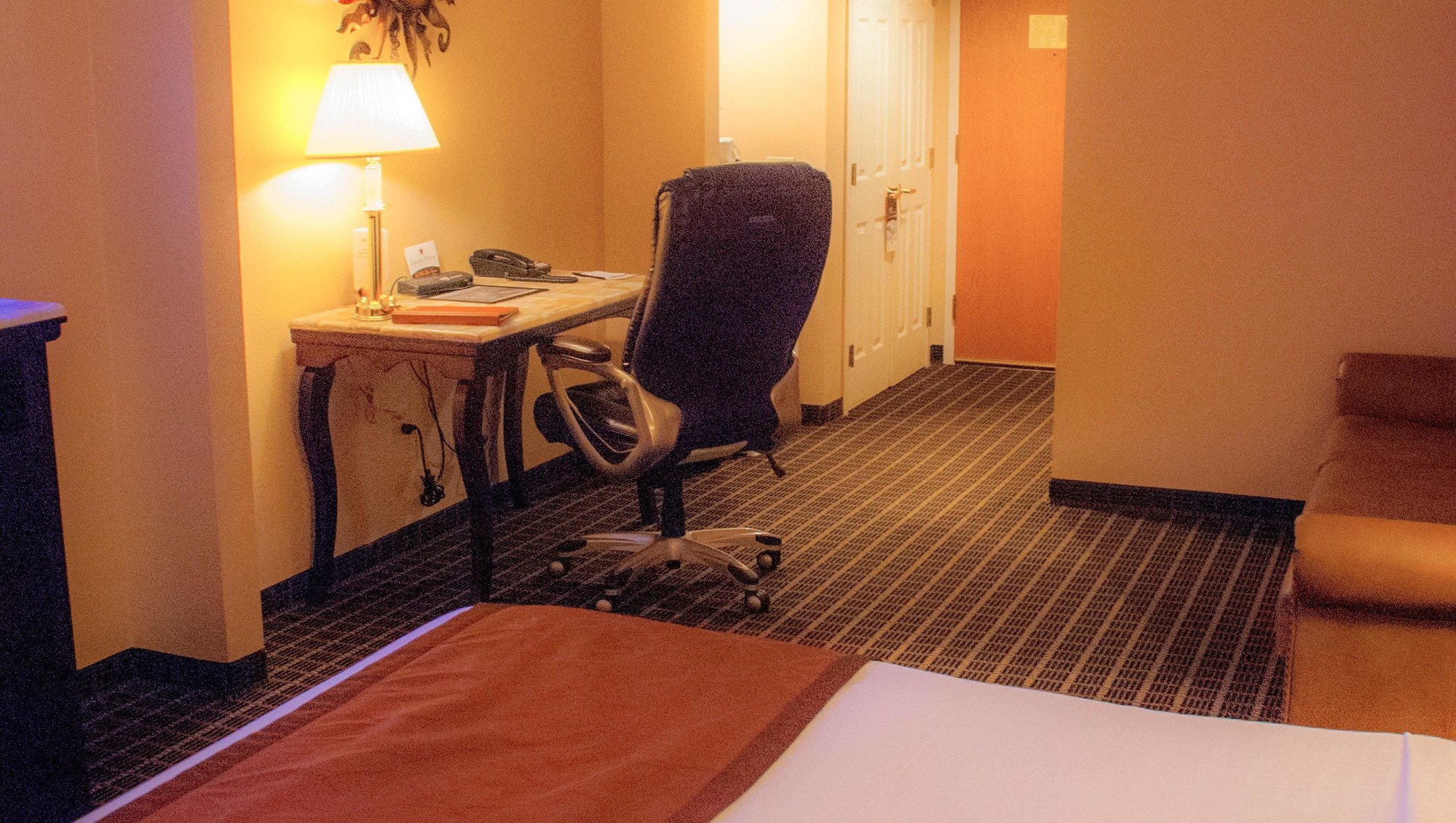 Comfort Inn & Suites