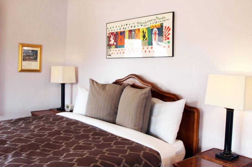 Mendota Lake House Inn