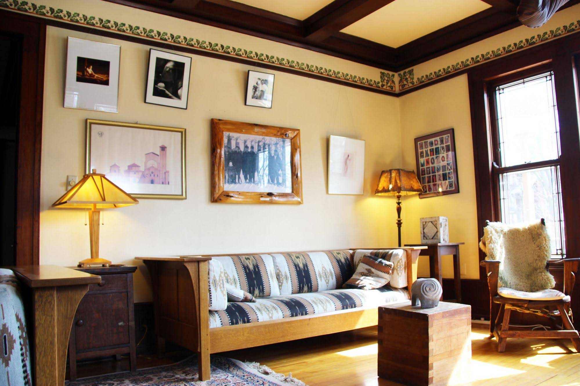 Mendota Lake House Inn