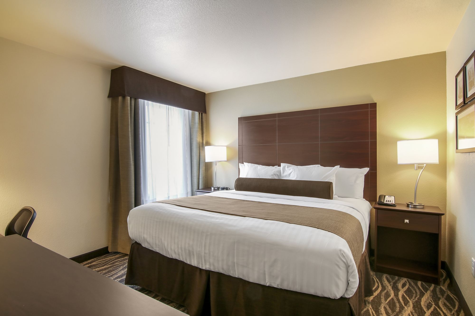 Cobblestone Inn & Suites Menomonie